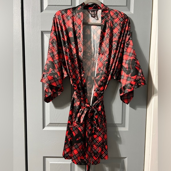 🖤❤️VS Plaid Kimono❤️🖤 - Picture 1 of 3
